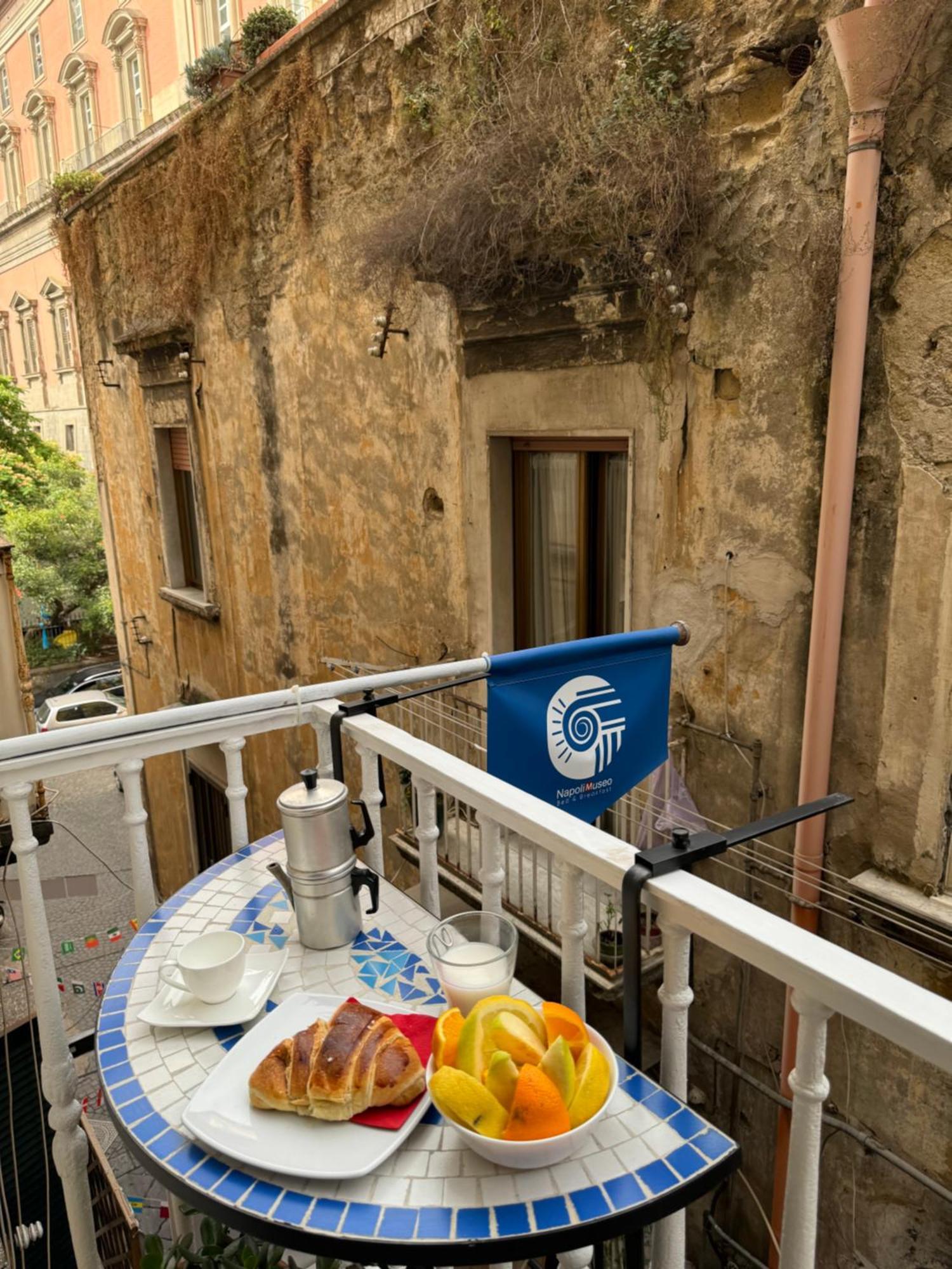 Napoli Museo Bed And Breakfast Exterior photo